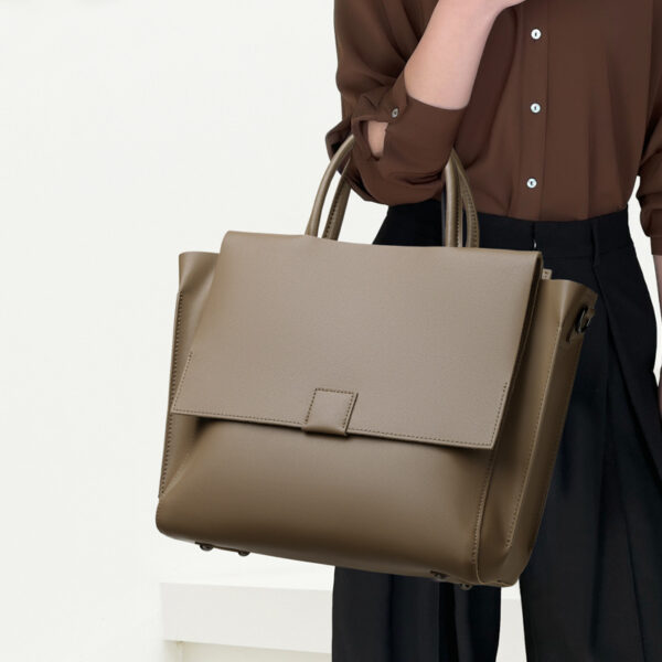 Versatile  Genuine Leather Women's Shoulder Bag